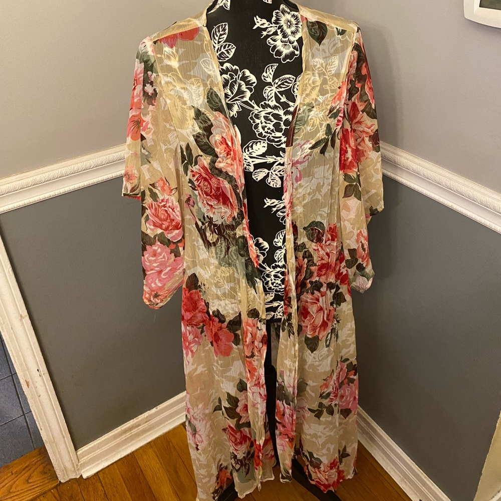 Floral Kimono l Floor Lenth l size M